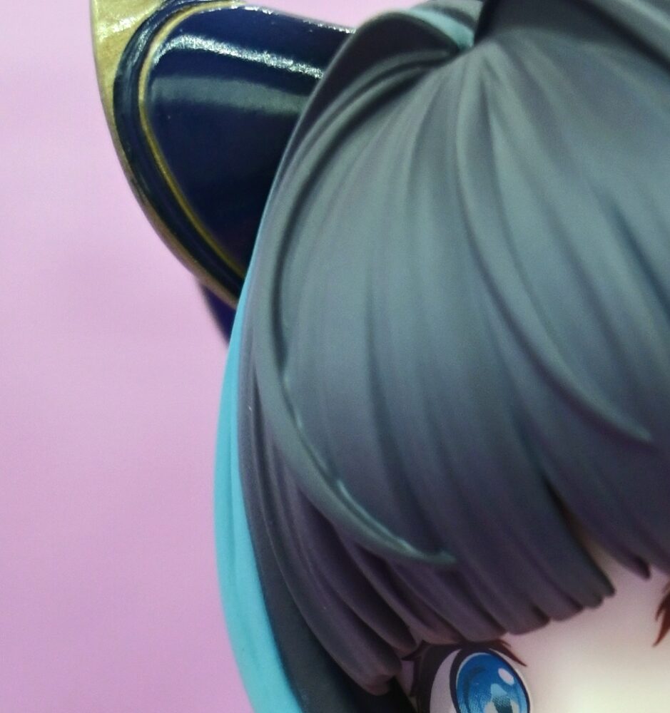 チェシャーの前髪