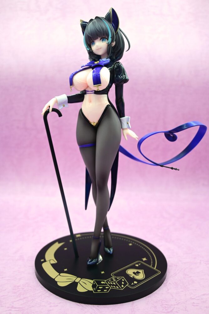 チェシャーのフィギュア１