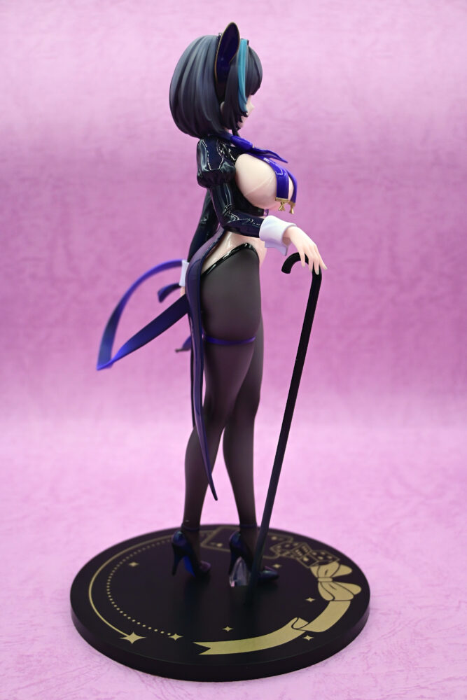 チェシャーのフィギュア３